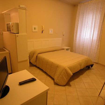 Guest House Roma Prato Camera foto