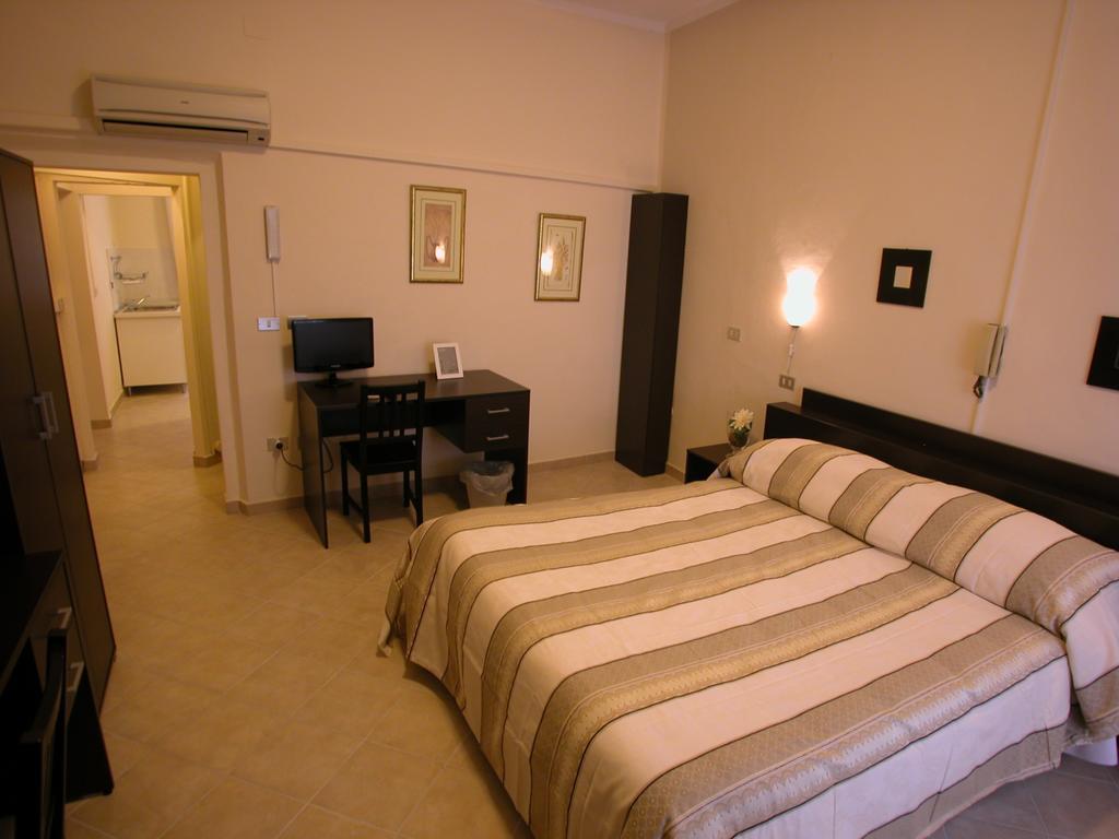 Guest House Roma Prato Camera foto