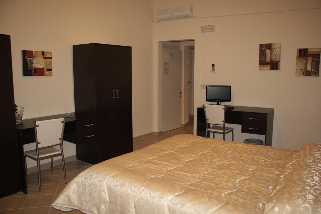 Guest House Roma Prato Camera foto