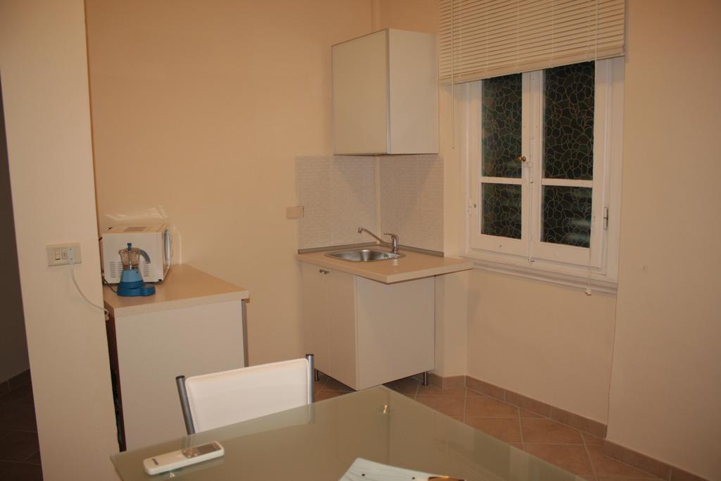 Guest House Roma Prato Camera foto